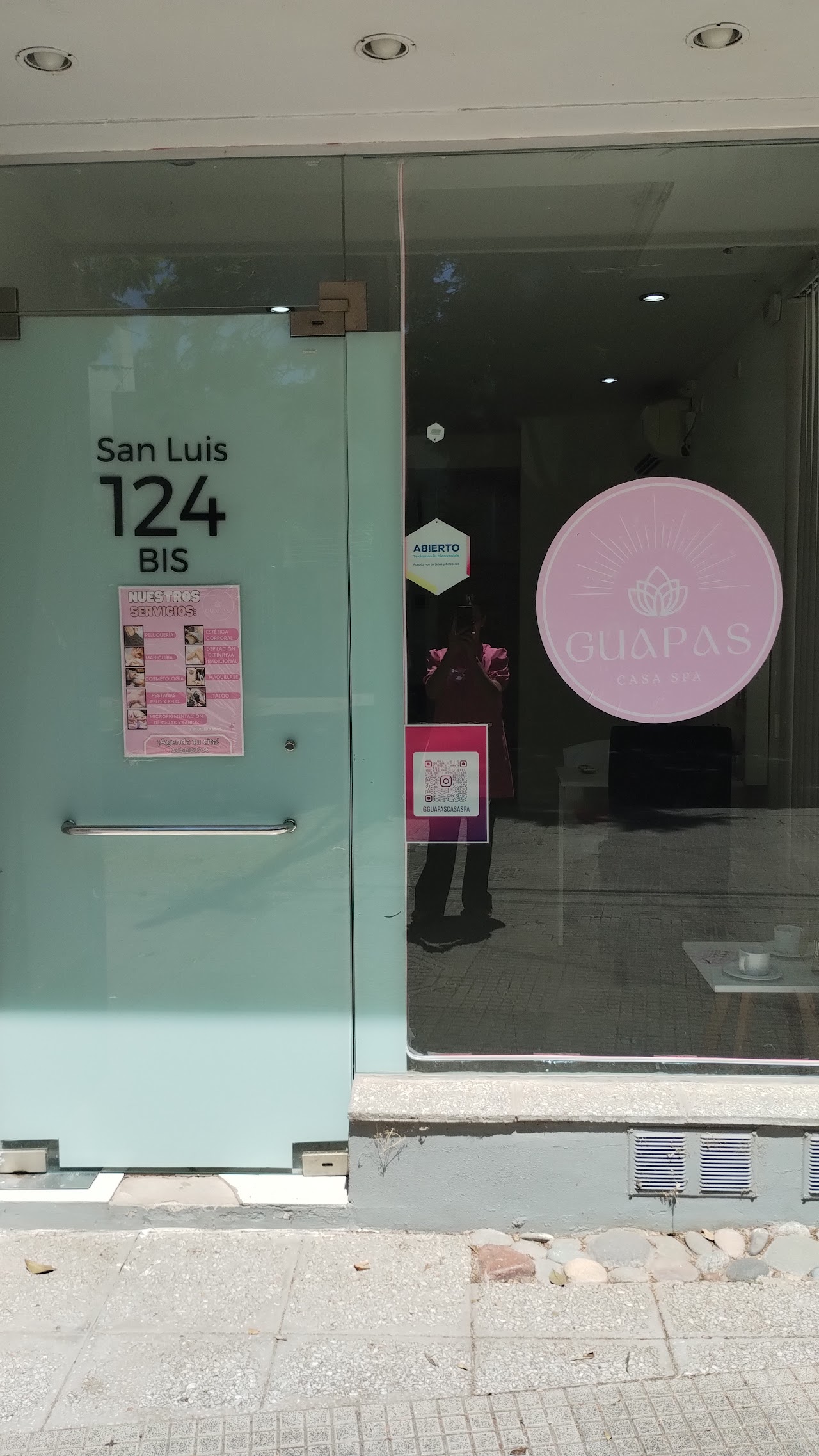 Fachada de Guapas Casa Spa