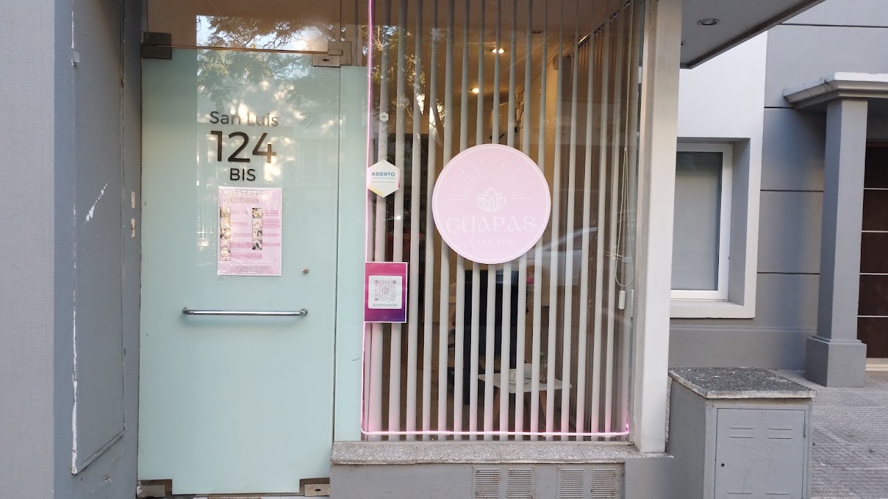 Entrada de Guapas Casa Spa
